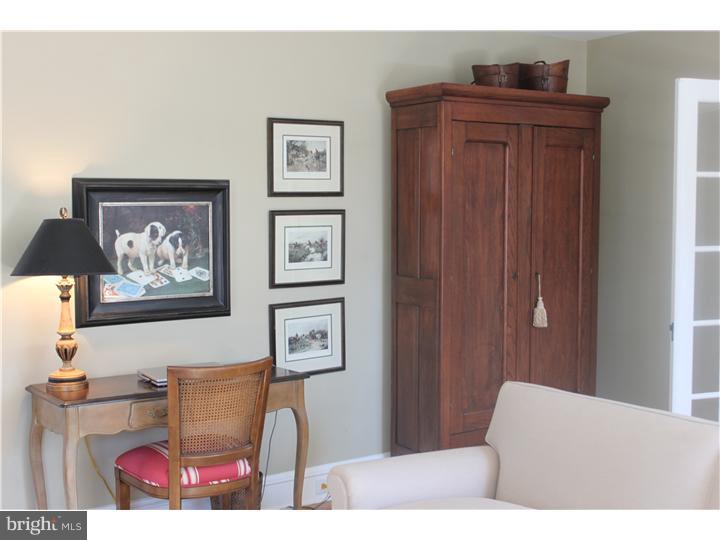 17 Wistar Road Paoli, PA 19301 - Photo 5 of 17 Living Room