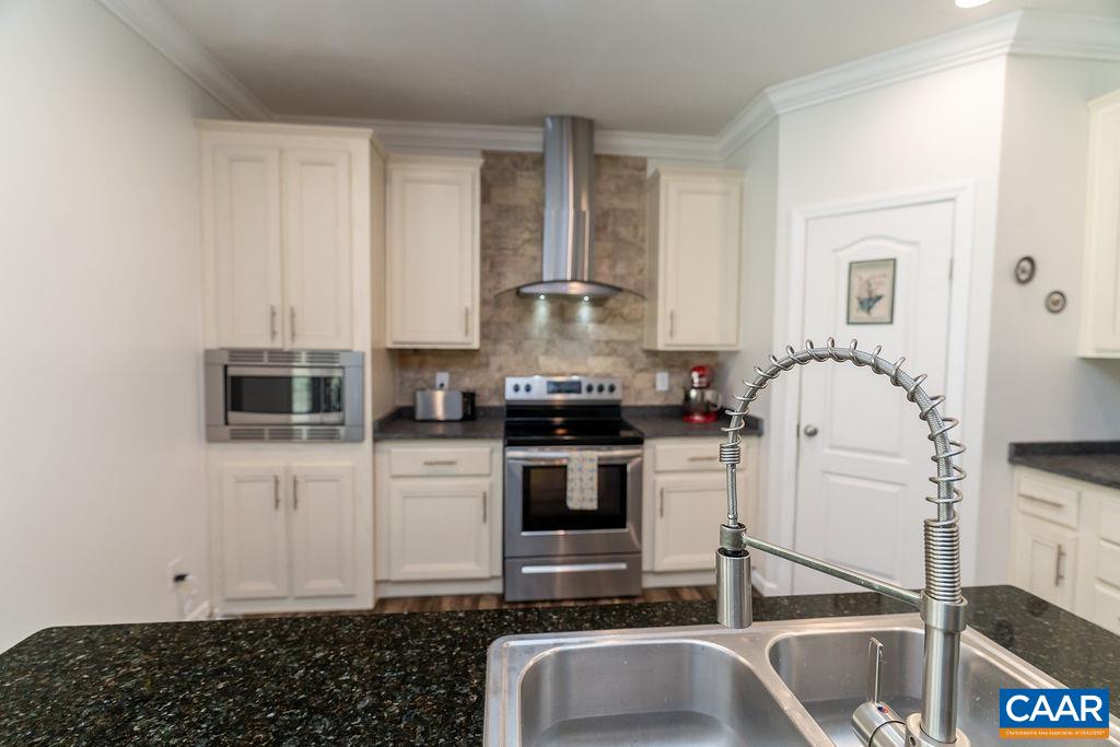 7246 Three Notch Road Louisa, VA 23093 - Photo 8 of 66