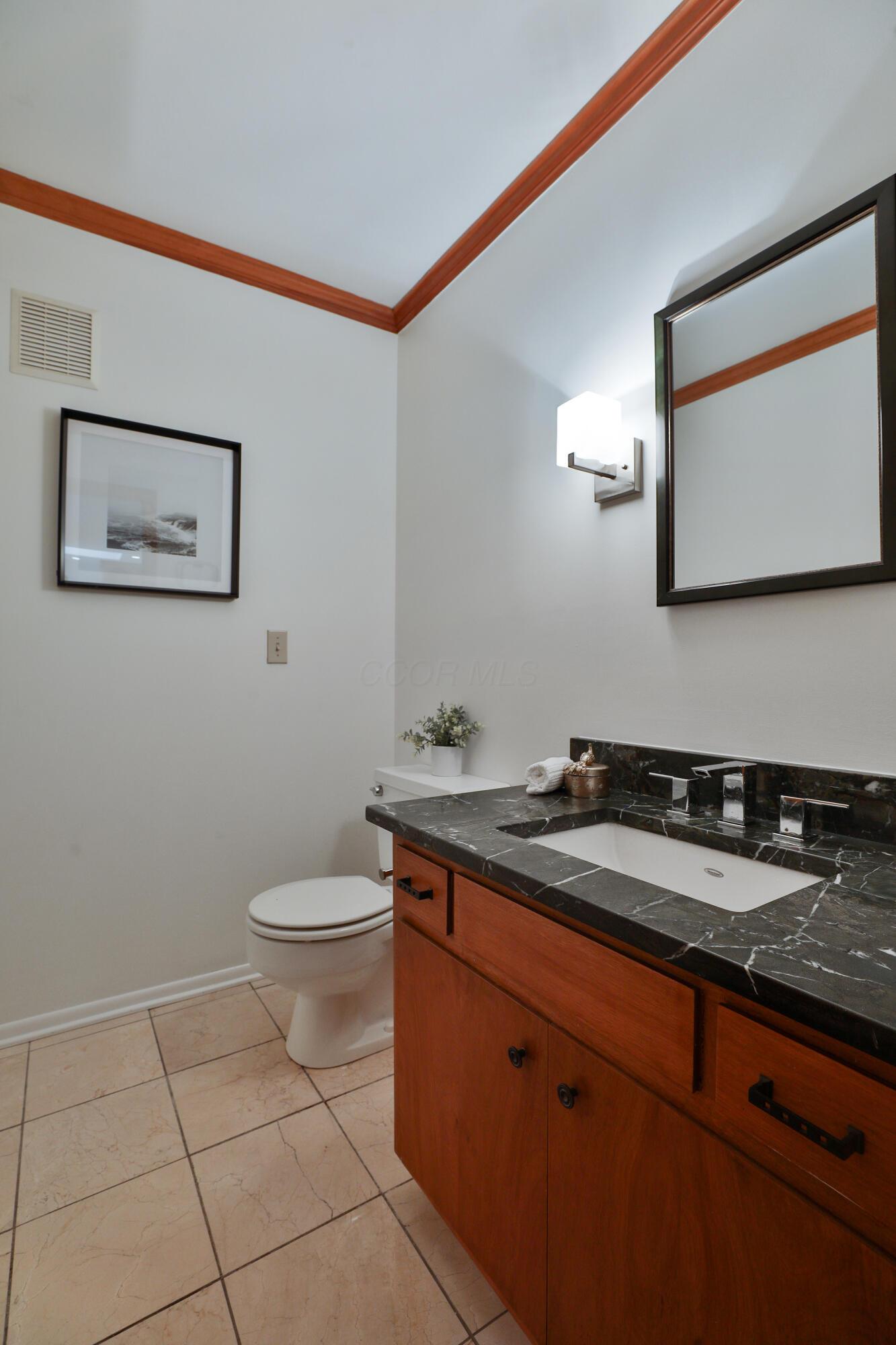 4347 Castleton Road Columbus, OH 43220 - Photo 29 of 71 Half Bath