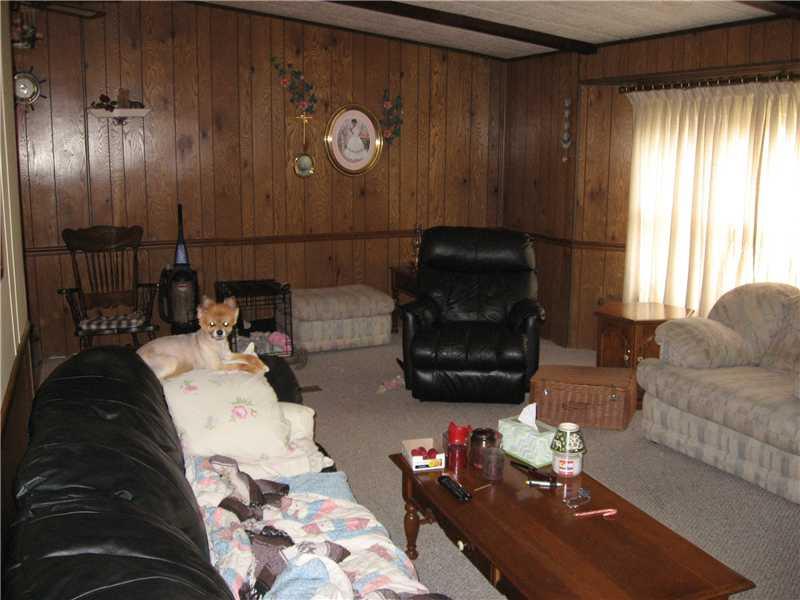 487 Rolling Hills Road Ruffs Dale, PA 15679 - Photo 8 of 16 Living Room.