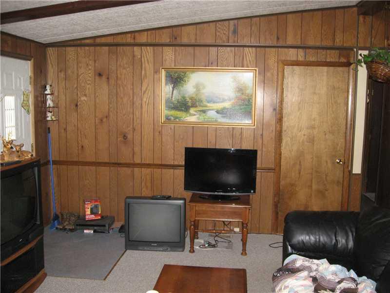 487 Rolling Hills Road Ruffs Dale, PA 15679 - Photo 9 of 16 Living Room.