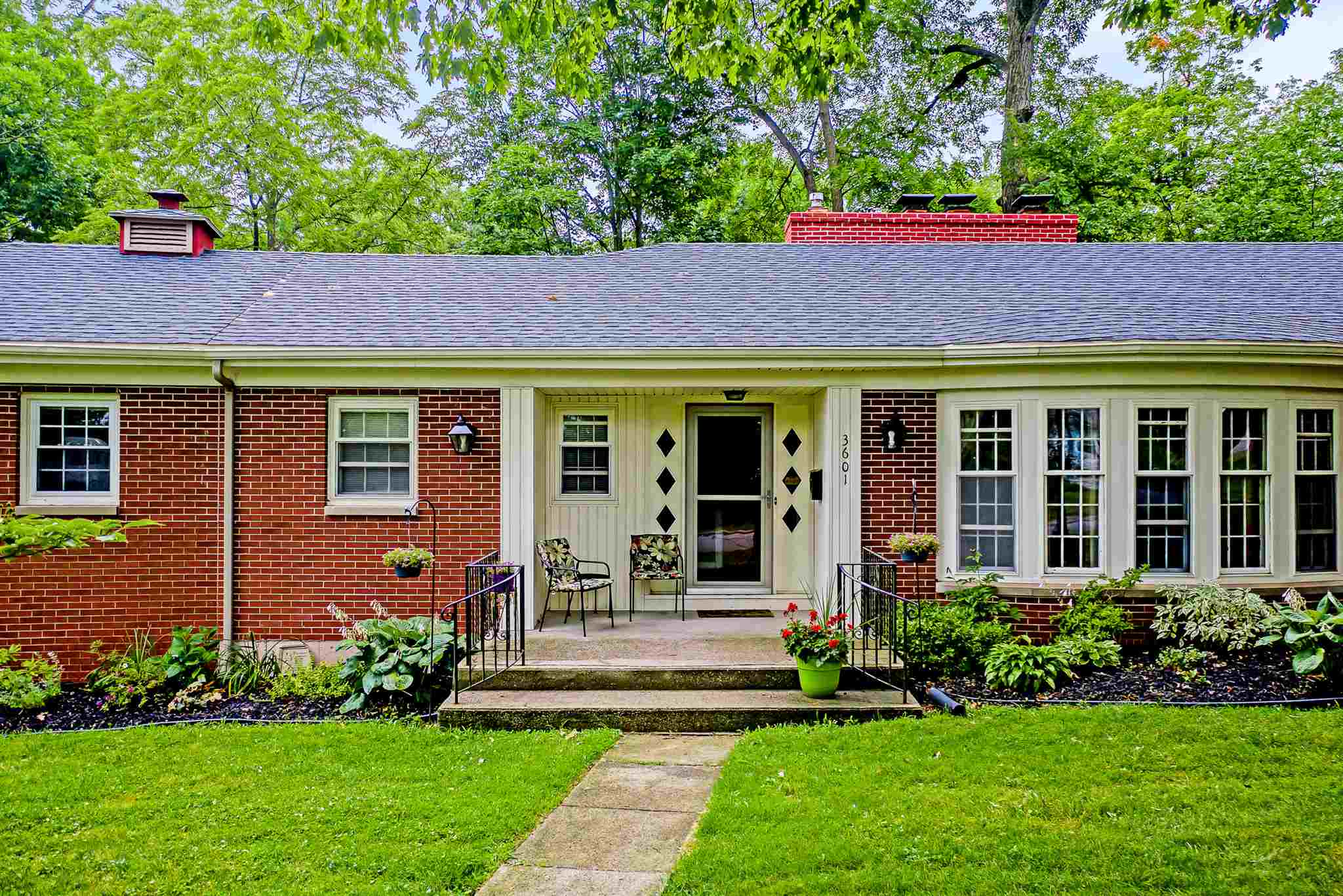 3601 Mulberry Road Fort Wayne, IN 46802 - Photo 4 of 36