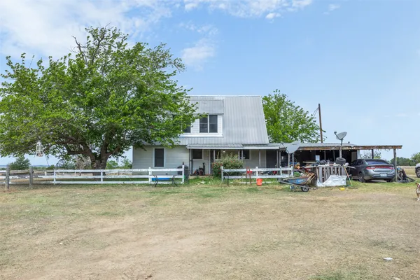 $800,000 | 763 Upper Elgin River Road, Elgin, TX 78621