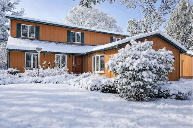 $450,000 | 15758 Boone Mc Henry County Line Road, Capron, IL 61012