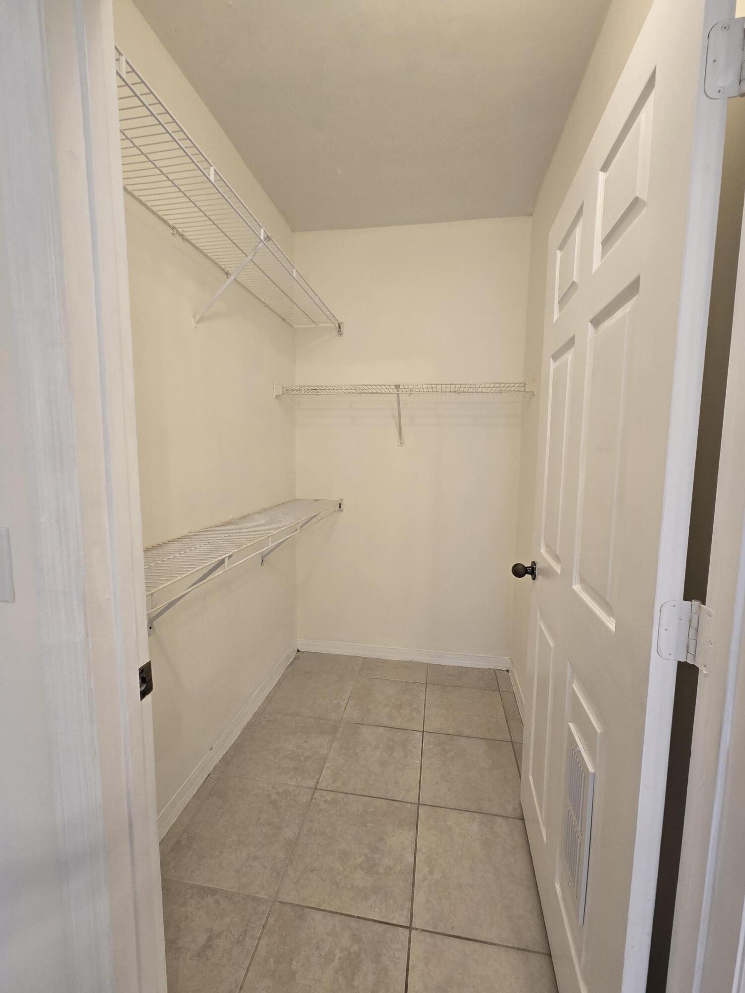 10306 Fox Trail Road South, Unit 912 West Palm Beach, FL 33411 - Photo 9 of 18 1000409227