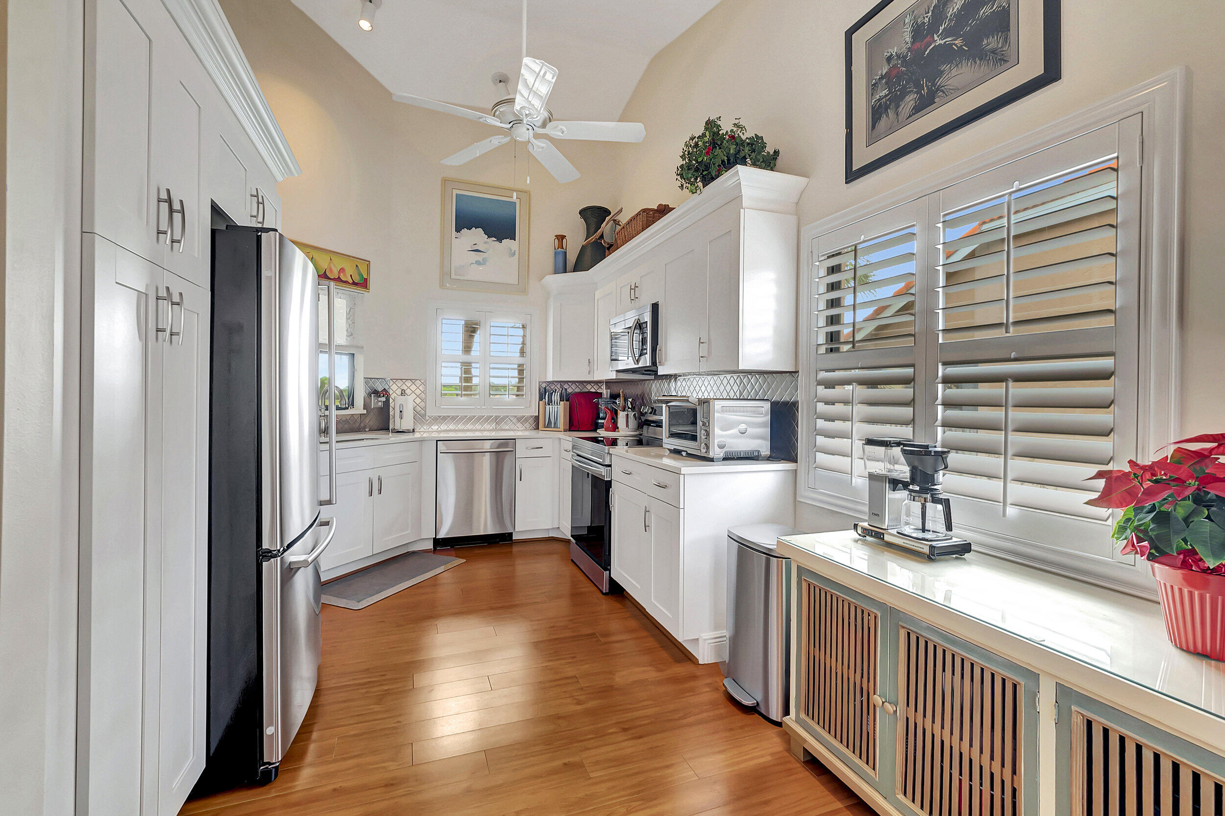 10890 Lakemore Lane, Unit 202 Boca Raton, FL 33498 - Photo 8 of 49 DSC_2007