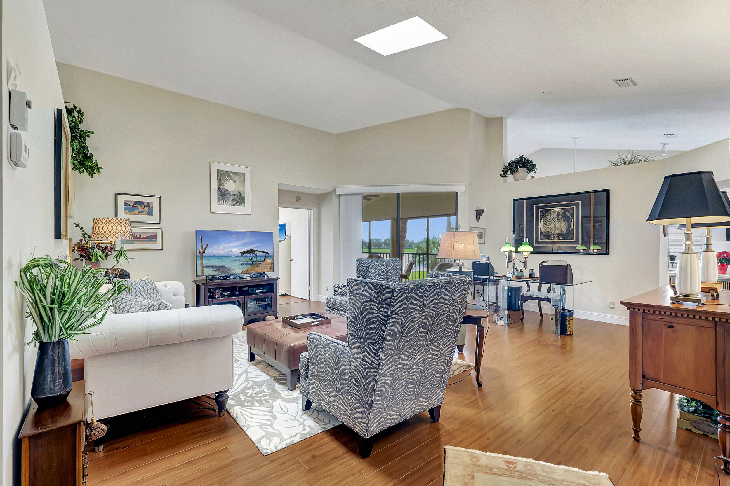 10890 Lakemore Lane, Unit 202 Boca Raton, FL 33498 - Photo 10 of 49 DSC_1952