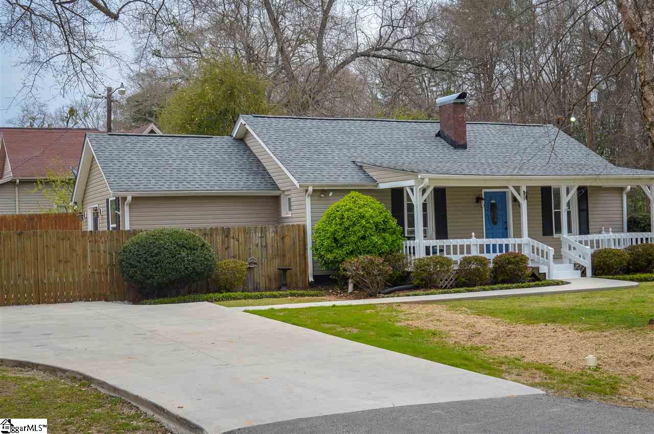 401 Hellams Street Fountain Inn, SC 29644 - Photo 4 of 19 Gallery Image 4