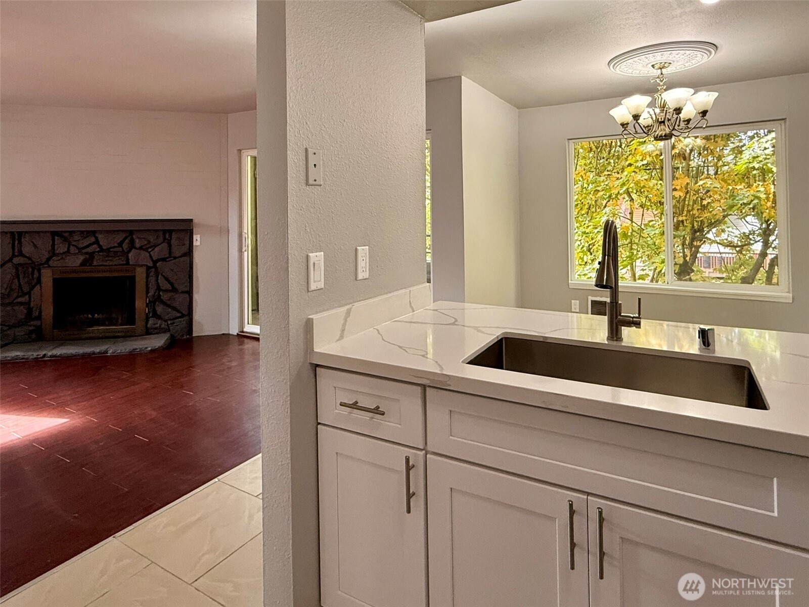 3233 Northeast 12th Street, Unit 215 Renton, WA 98056 - Photo 3 of 11 Gallery Image 3