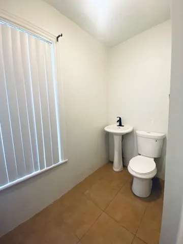 $2,500 | 20 Crystal Street, Unit 1, Worcester, MA 01603