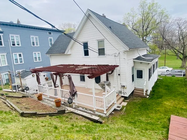 $2,500 | 20 Crystal Street, Unit 1, Worcester, MA 01603