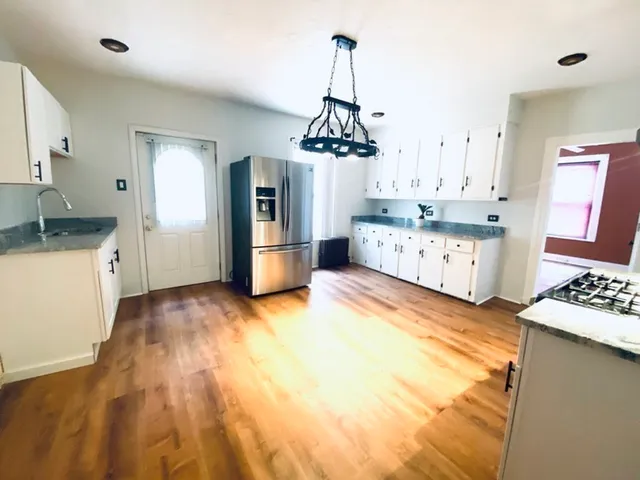 $2,500 | 20 Crystal Street, Unit 1, Worcester, MA 01603