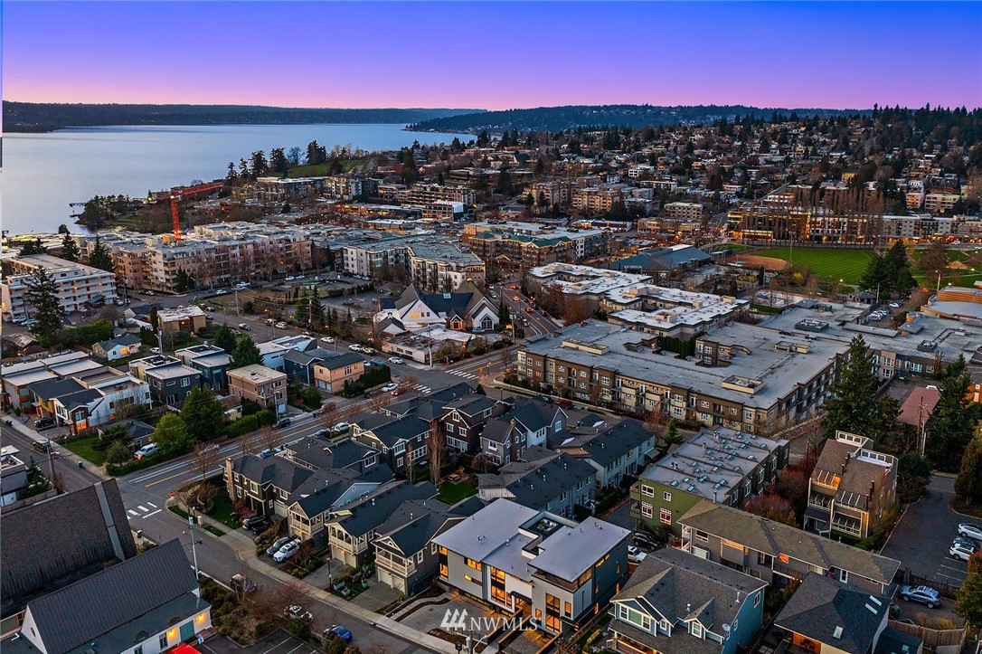 330 3rd Avenue South, Unit B Kirkland, WA 98033 - Photo 31 of 36 a view of a city