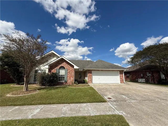 $247,000 | 200 Tigerlily Drive, Houma, LA 70360