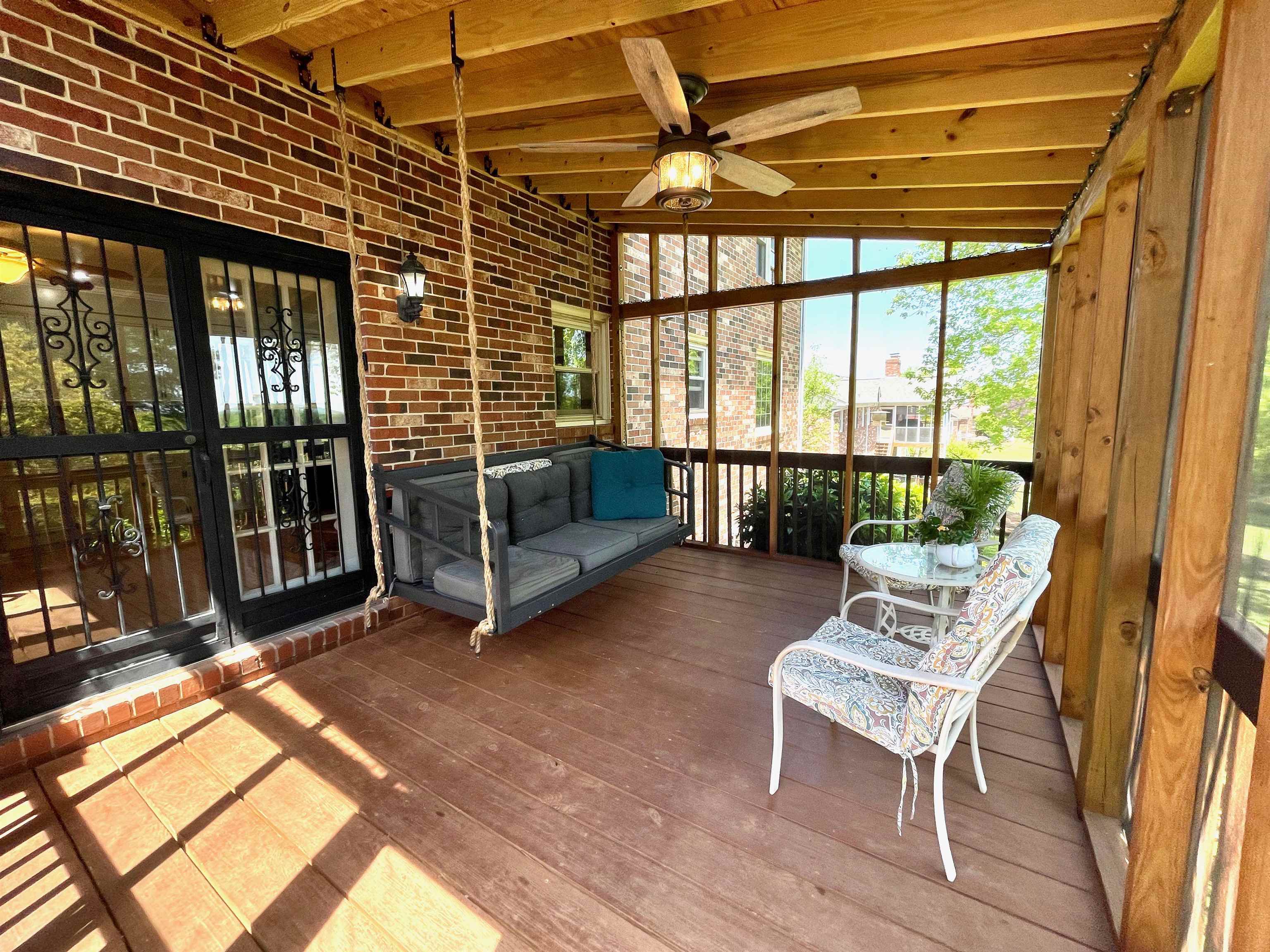 406 Mt Vernon Road Greer, SC 29651 - Photo 12 of 36
