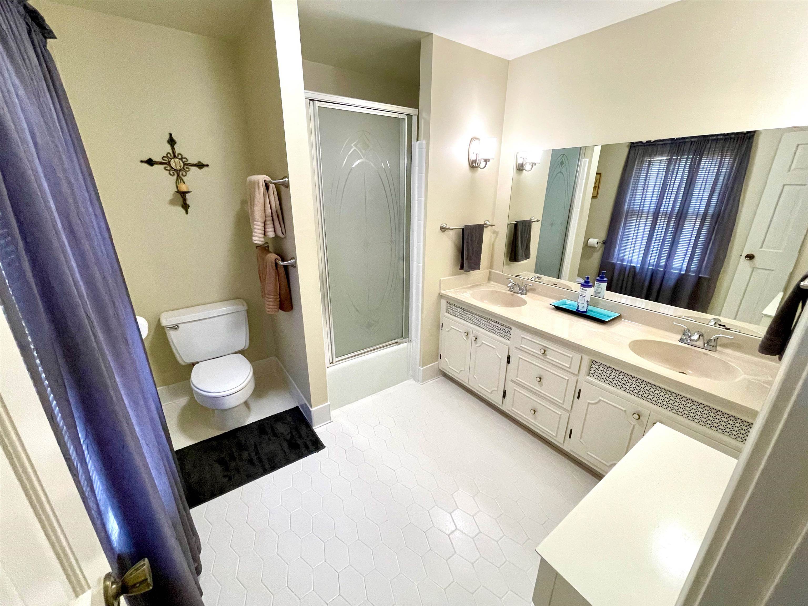 406 Mt Vernon Road Greer, SC 29651 - Photo 16 of 36