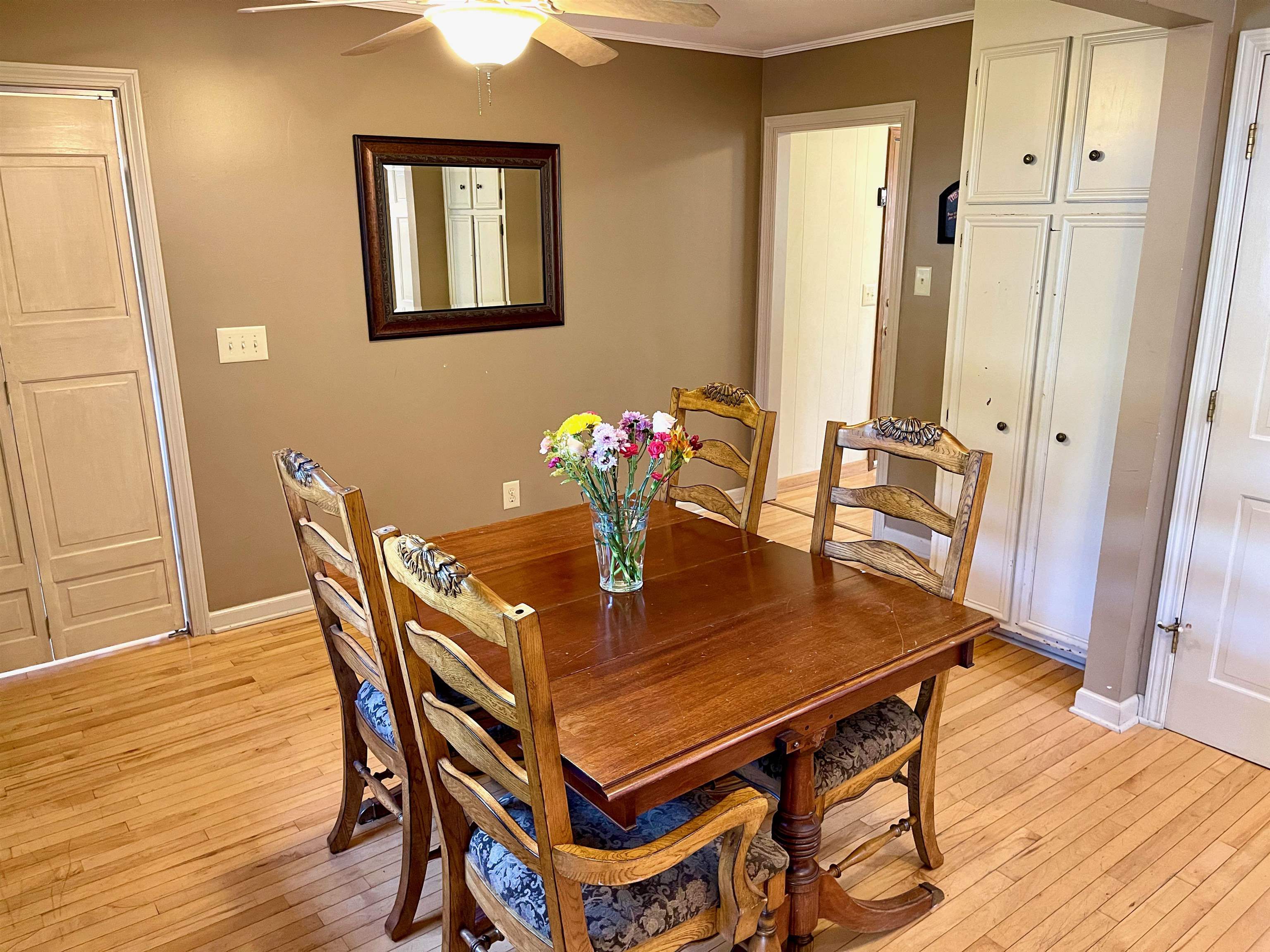 406 Mt Vernon Road Greer, SC 29651 - Photo 10 of 36