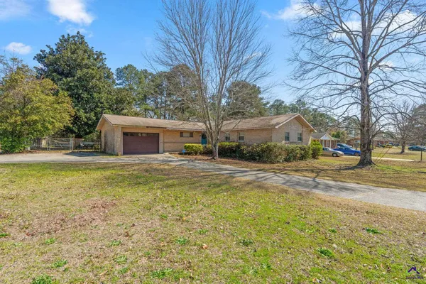 $209,500 | 416 Knodishall Drive, Warner Robins, GA 31093