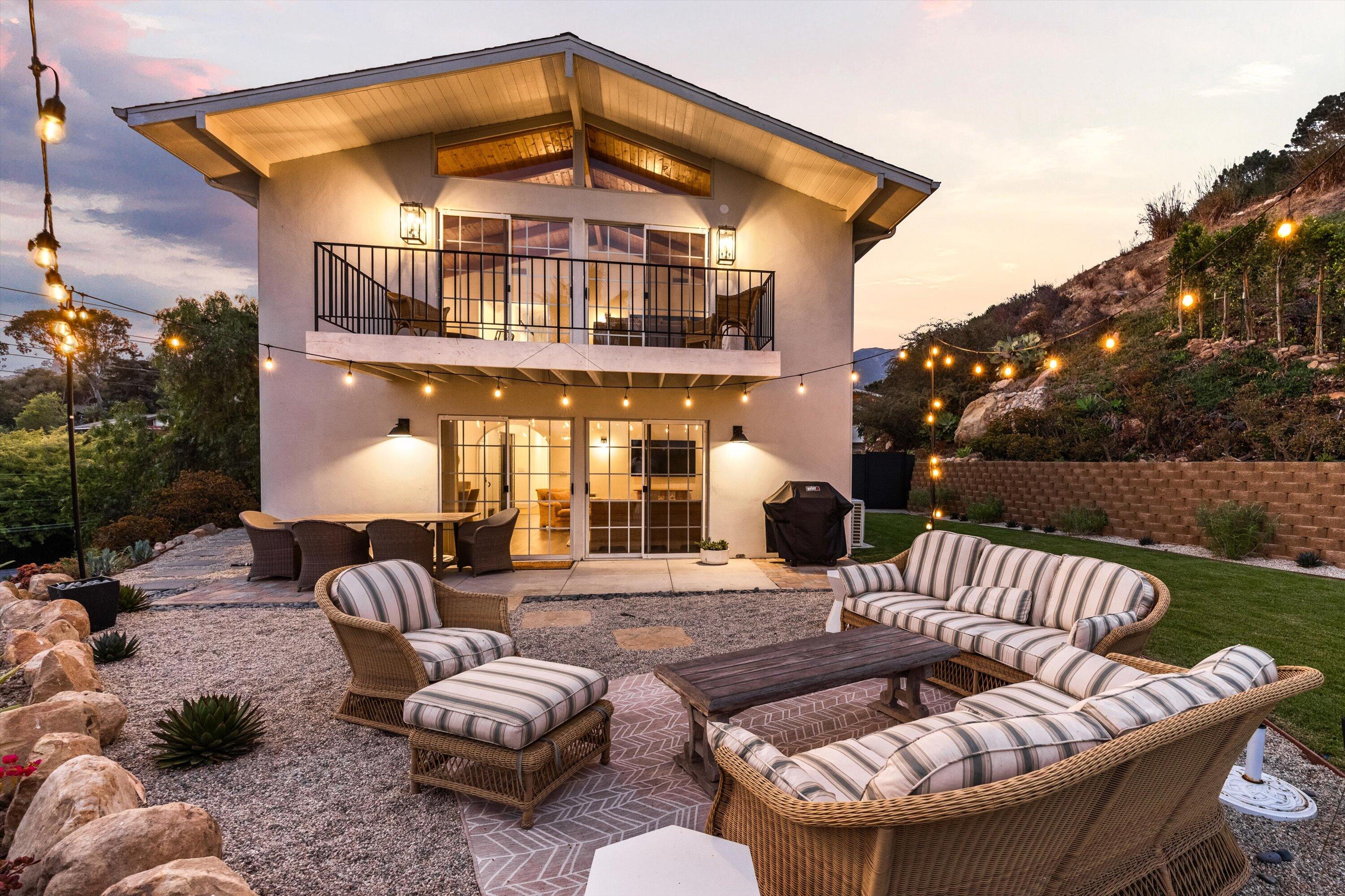1378 Sycamore Canyon Road Santa Barbara, CA 93108 - Photo 43 of 46 Main House - Back yard