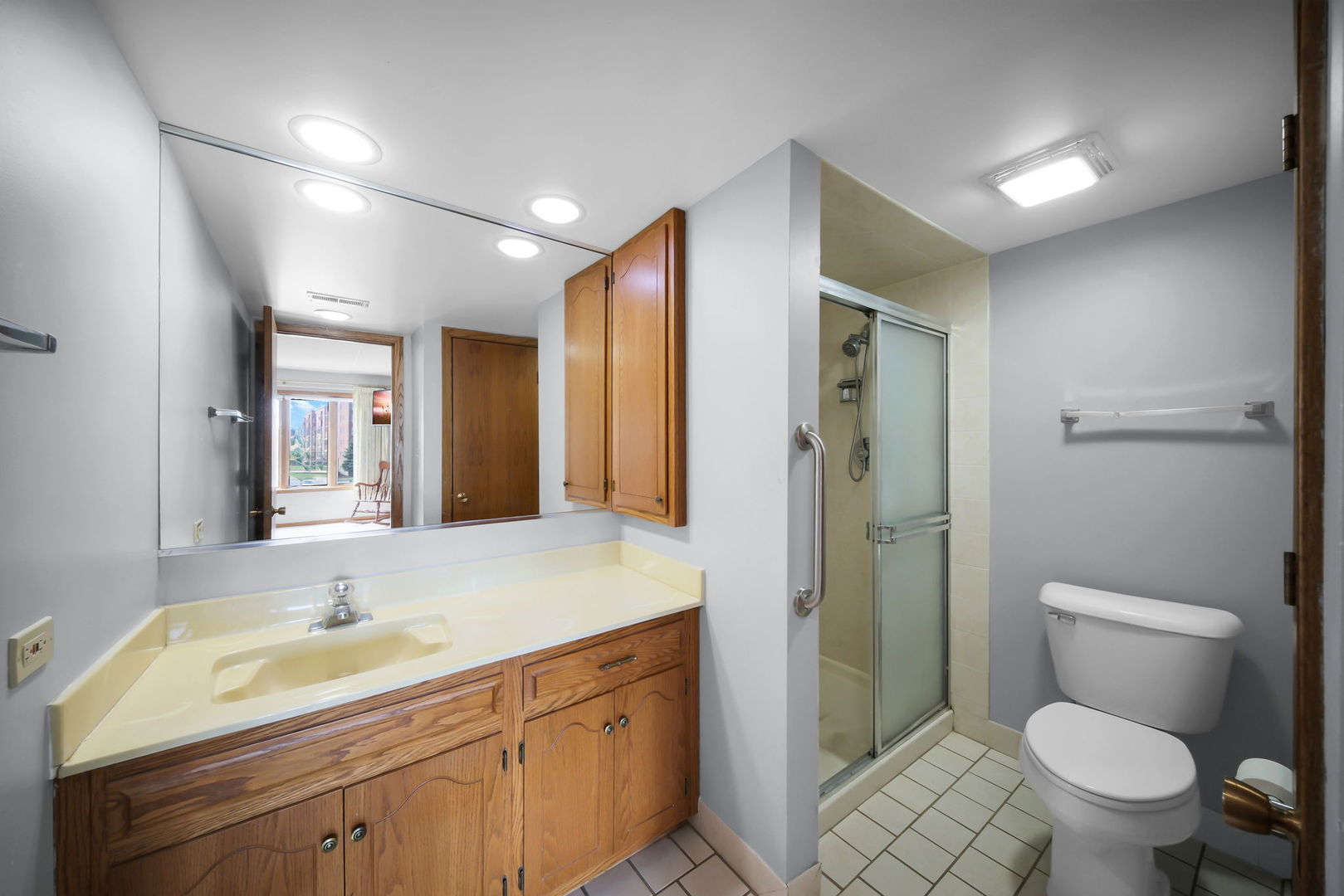 1389 Perry Street, Unit 203 Des Plaines, IL 60016 - Photo 14 of 25