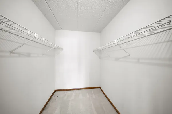 $415,000 | 1389 Perry Street, Unit 203, Des Plaines, IL 60016