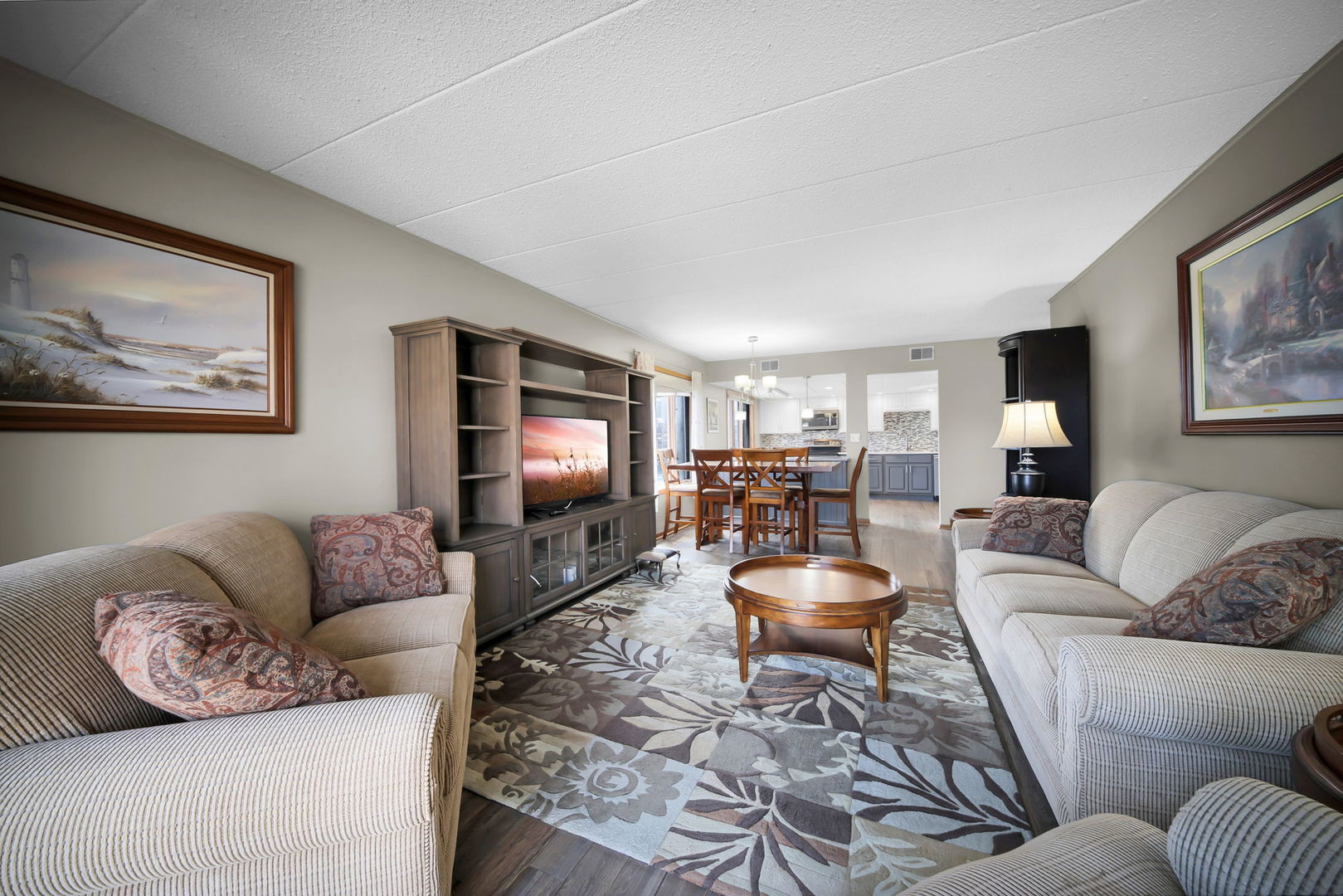 1389 Perry Street, Unit 203 Des Plaines, IL 60016 - Photo 4 of 25