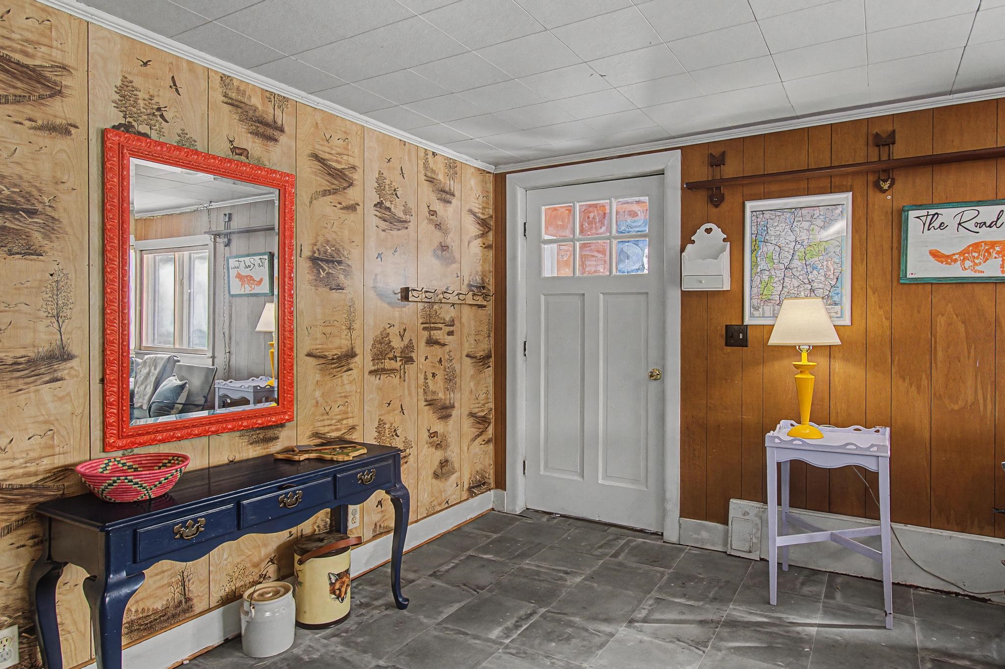 422 Highway 2 Middlesex, VT 05602 - Photo 3 of 34