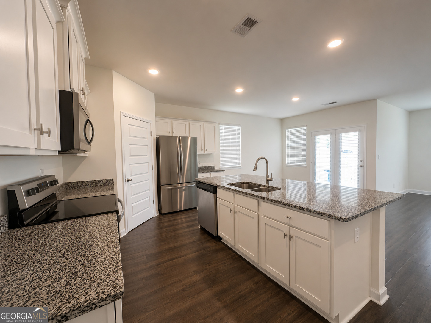 236 Sullivan Street Hampton, GA 30228 - Photo 5 of 15