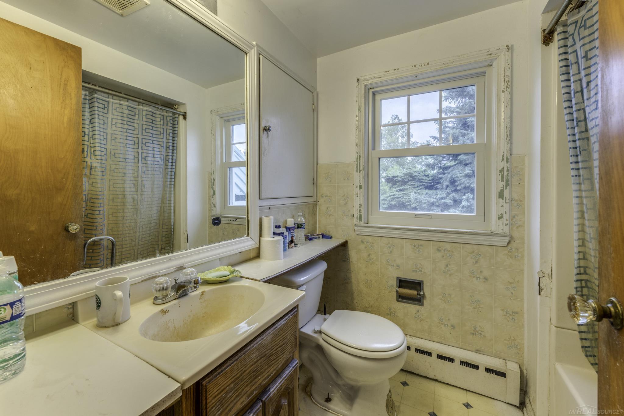 5957 Lakeshore Road Lexington, MI 48450 - Photo 16 of 43