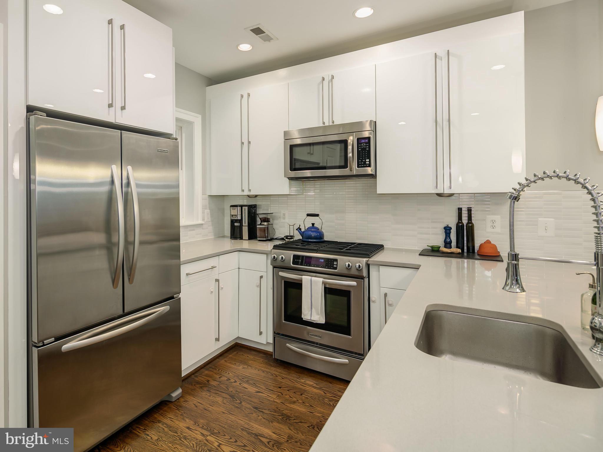 2431 Ontario Road Northwest, Unit 1 Washington, DC 20009 - Photo 16 of 28 Kitchen