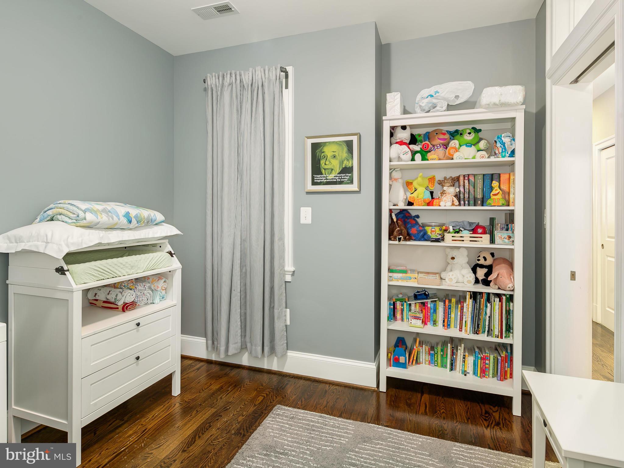 2431 Ontario Road Northwest, Unit 1 Washington, DC 20009 - Photo 24 of 28 Bedroom