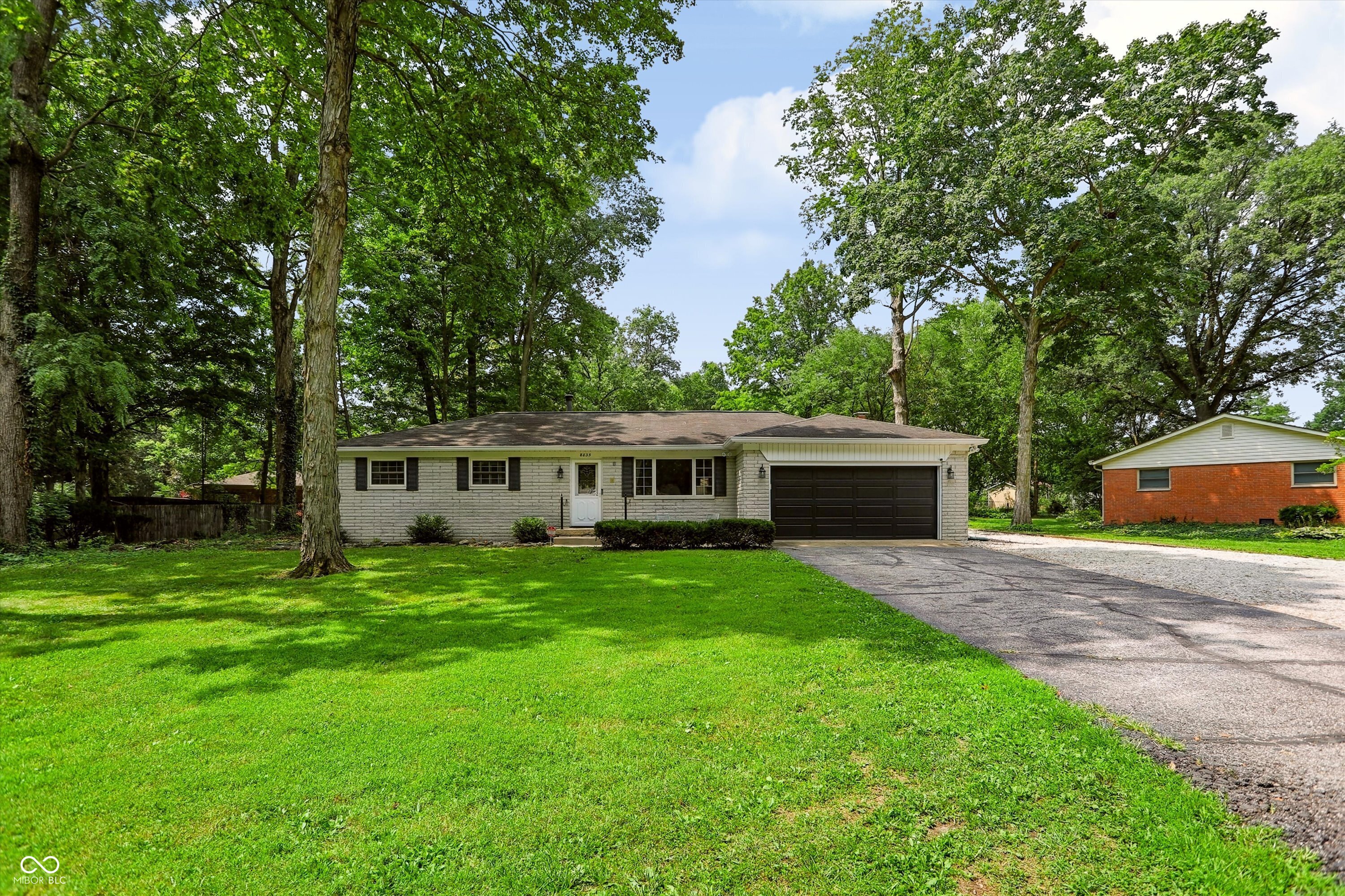 8835 West Ash Road Indianapolis, IN 46234 - Photo 3 of 47 Gallery Image 3