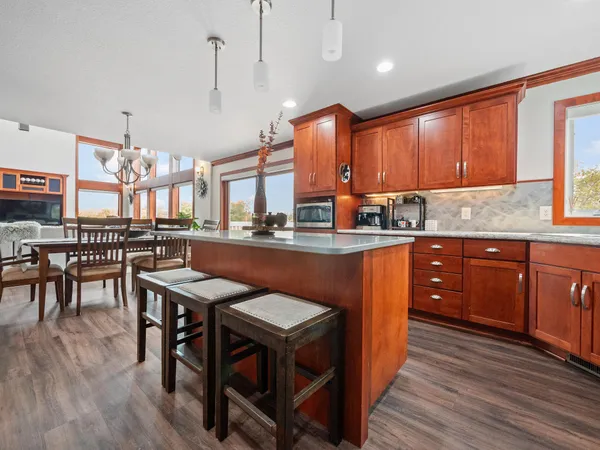 $789,000 | 1599 Donway Court Northeast, Alexandria, MN 56308