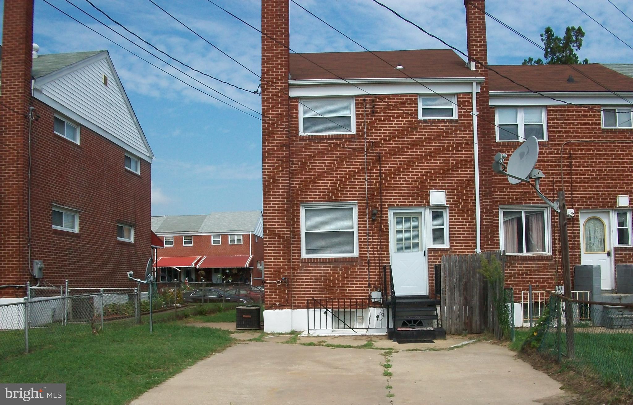 1951 Inverton Road Dundalk, MD 21222 - Photo 2 of 12