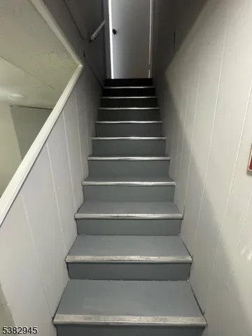 a view of a room with an empty space