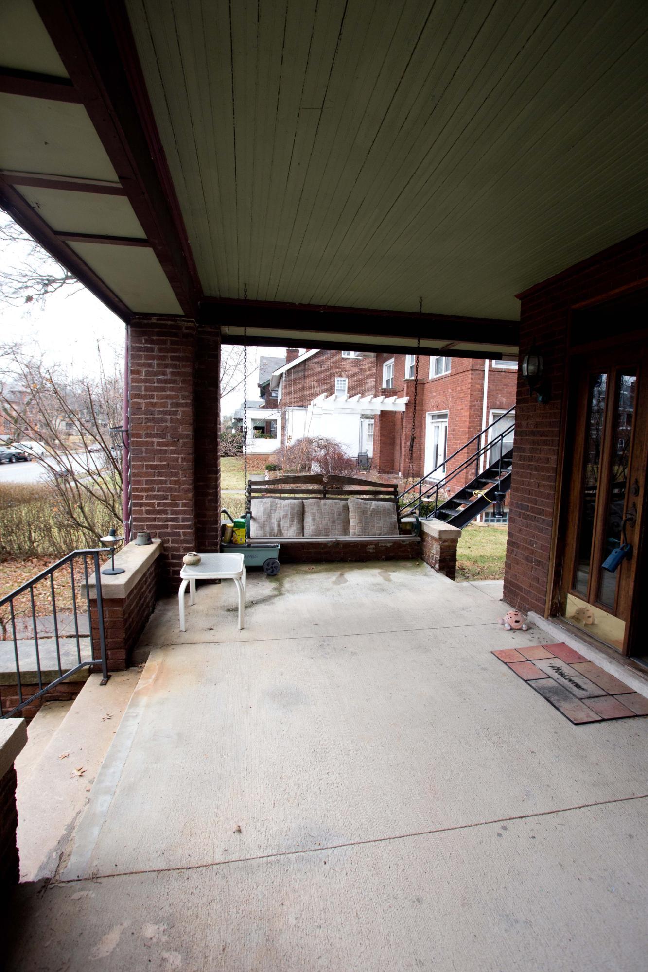 1810 Bryden Road Columbus, OH 43205 - Photo 5 of 47