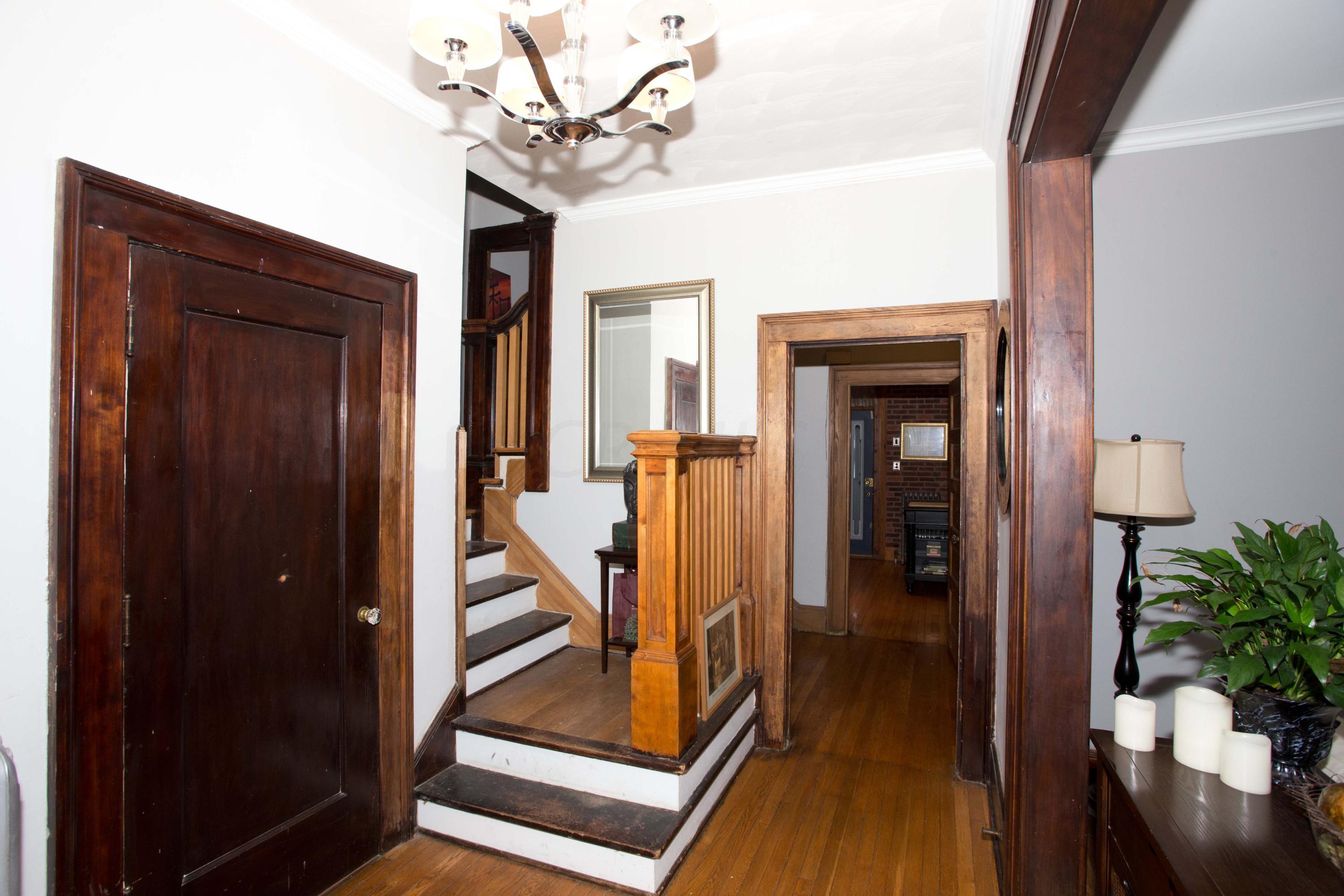 1810 Bryden Road Columbus, OH 43205 - Photo 6 of 47