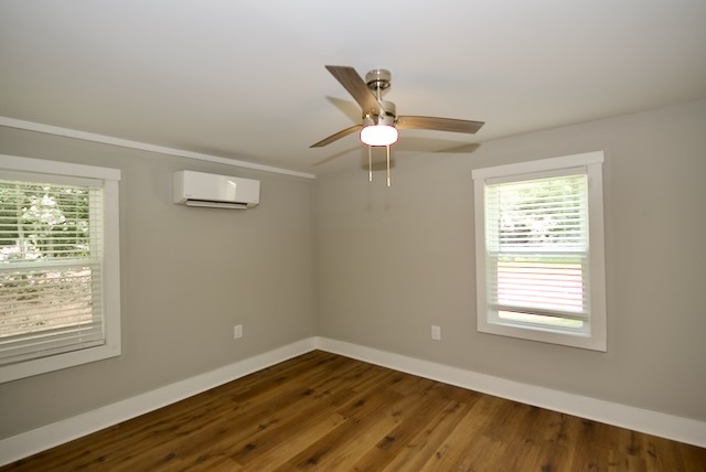 317 Pendleton Road Clemson, SC 29631 - Photo 33 of 36 Hardwood-style flooring and overhead fan offer comfort in this peaceful room.