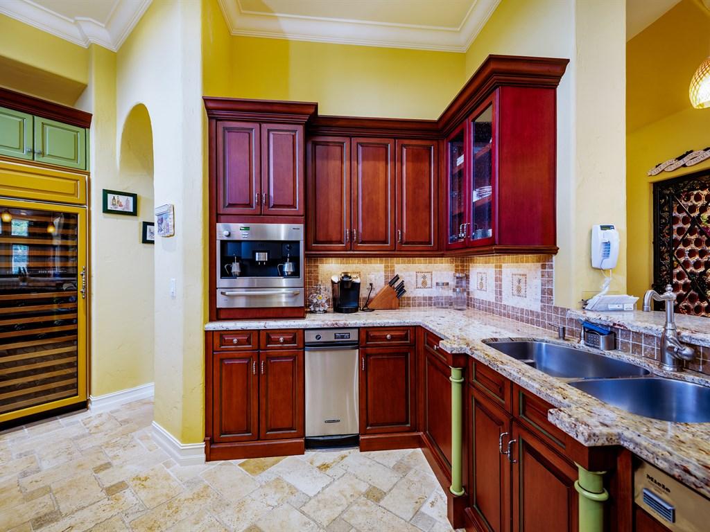 324 East Alexander Palm Road Boca Raton, FL 33432 - Photo 15 of 48 011_Top of the Line