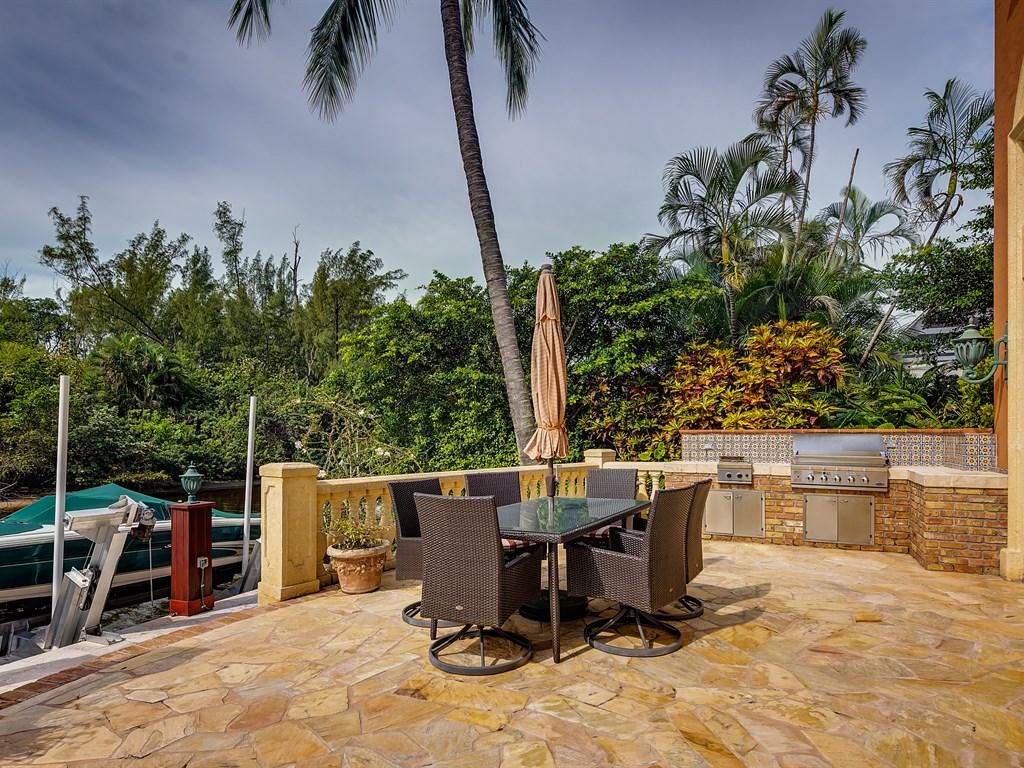 324 East Alexander Palm Road Boca Raton, FL 33432 - Photo 45 of 48 040_Outdoor Grille