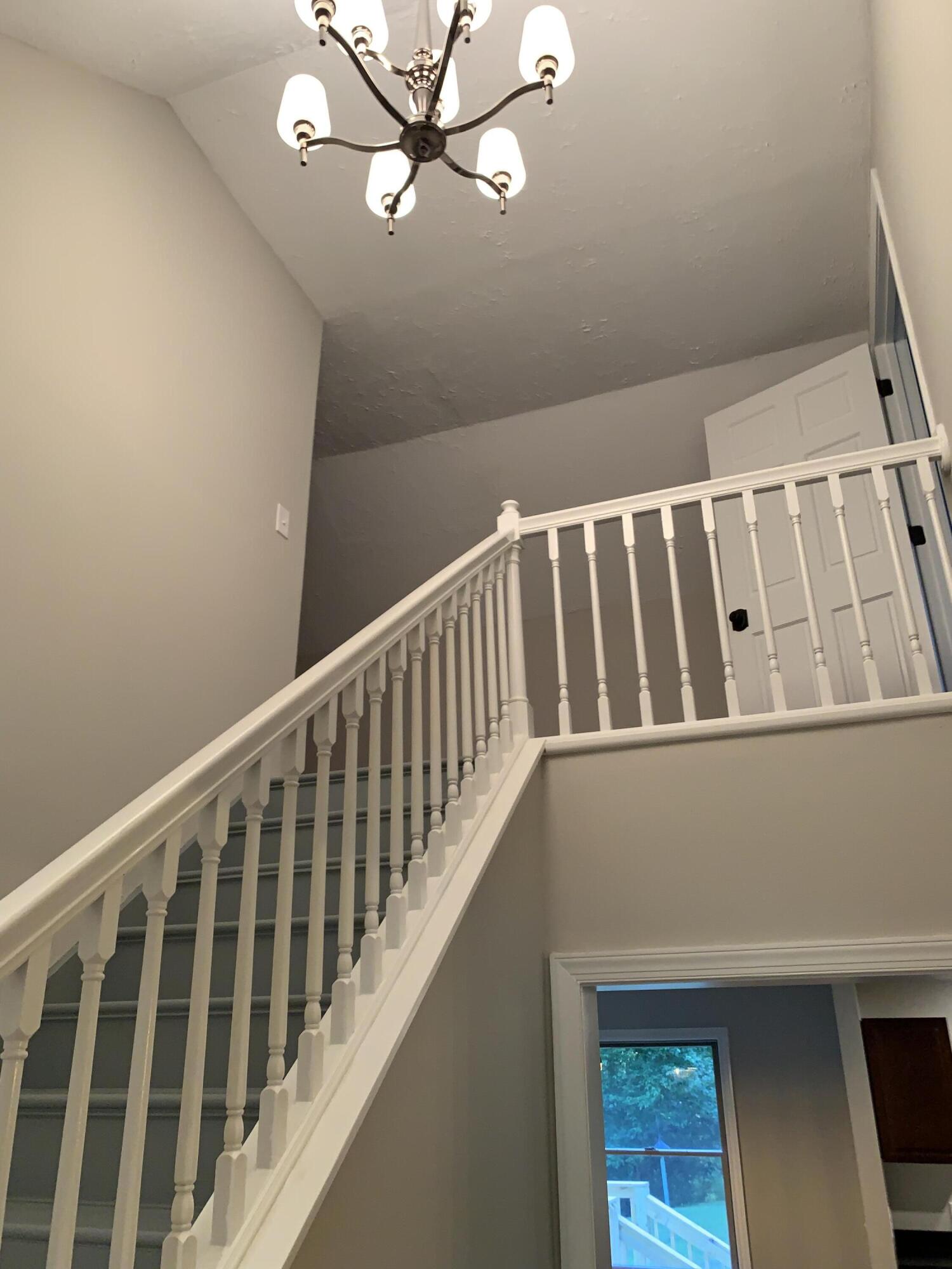 2075 Mt Zion Road Frankfort, KY 40601 - Photo 6 of 39 6405824B-999A-433A-A3AA-DAC564520D18