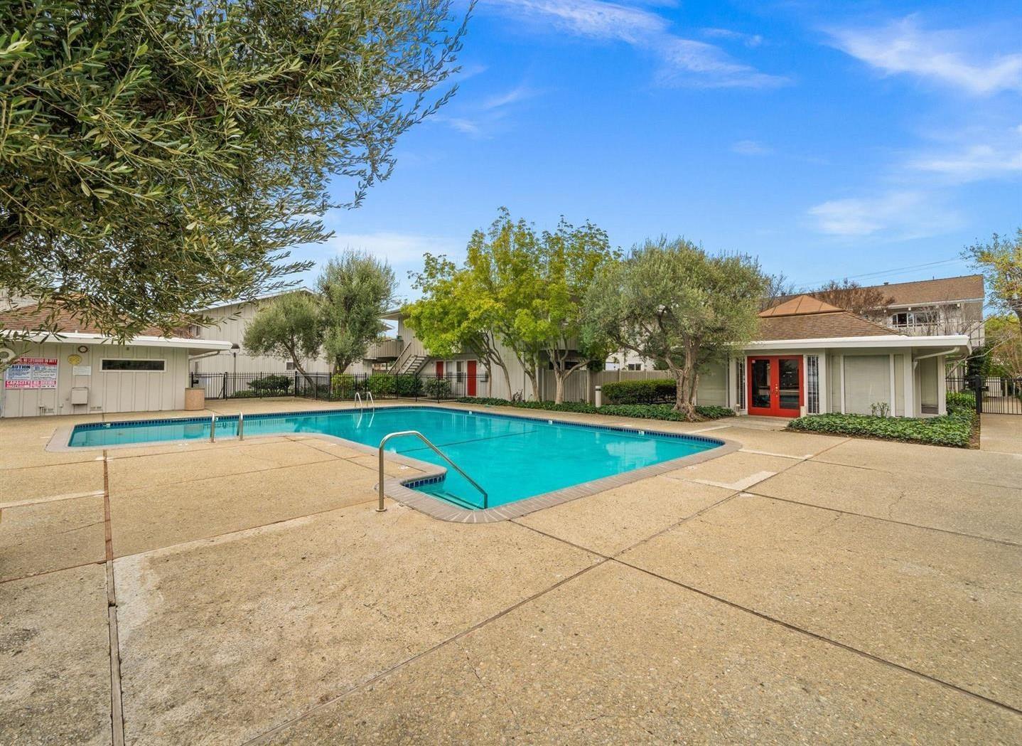 255 South Rengstorff Avenue, Unit 2 Mountain View, CA 94040 - Photo 23 of 25 Gallery Image 23