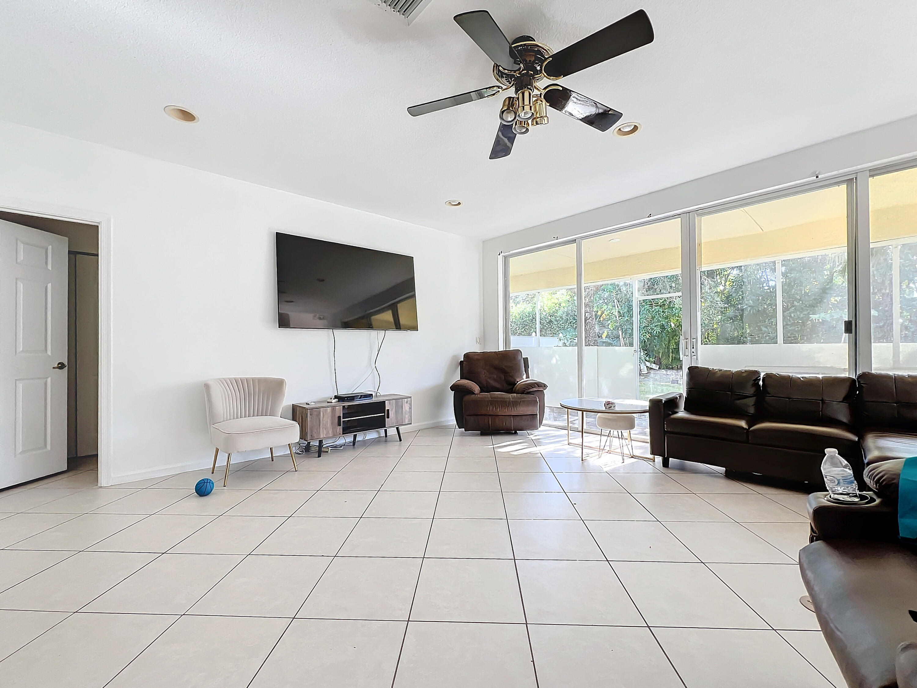 9756 Roche Place Wellington, FL 33414 - Photo 13 of 29 Family Room