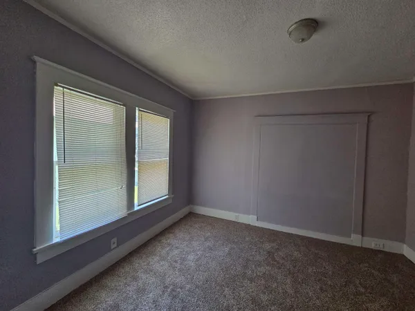 $850 | 1320 Faxon Avenue, Unit 2, Memphis, TN 38104