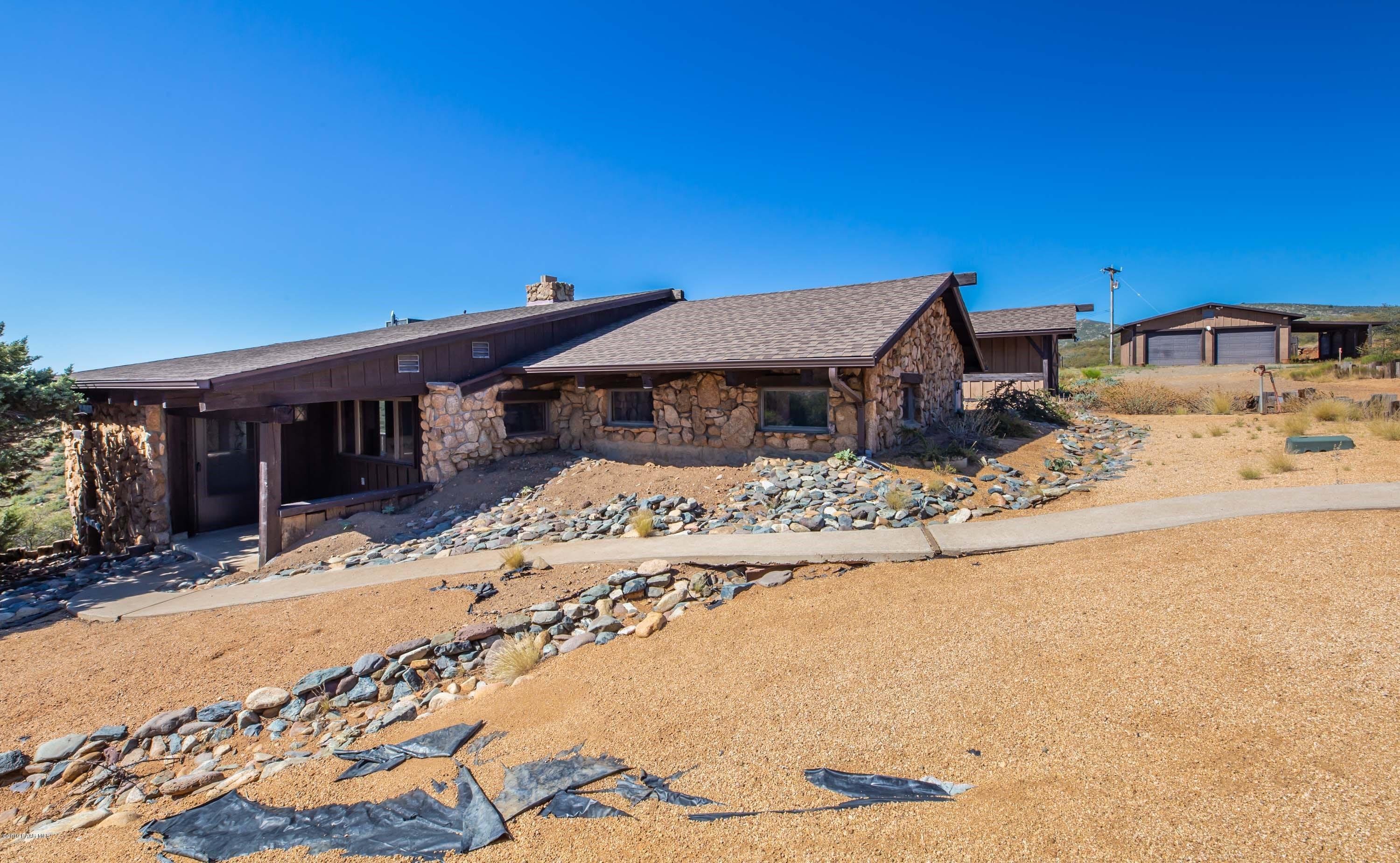 1950 South Orme Road Dewey, AZ 86327 - Photo 1 of 24 002_Front of Home