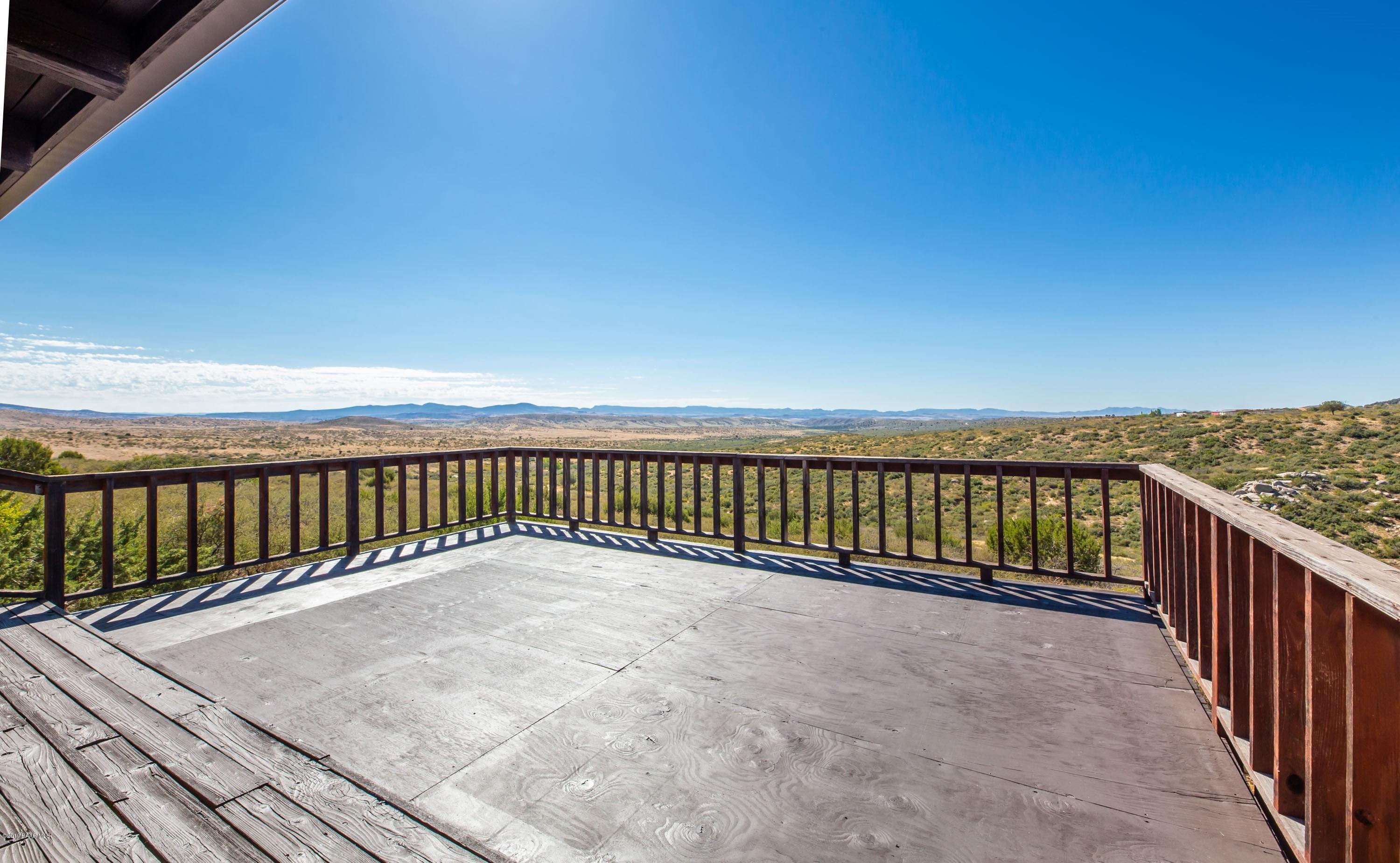 1950 South Orme Road Dewey, AZ 86327 - Photo 13 of 24 014_Deck