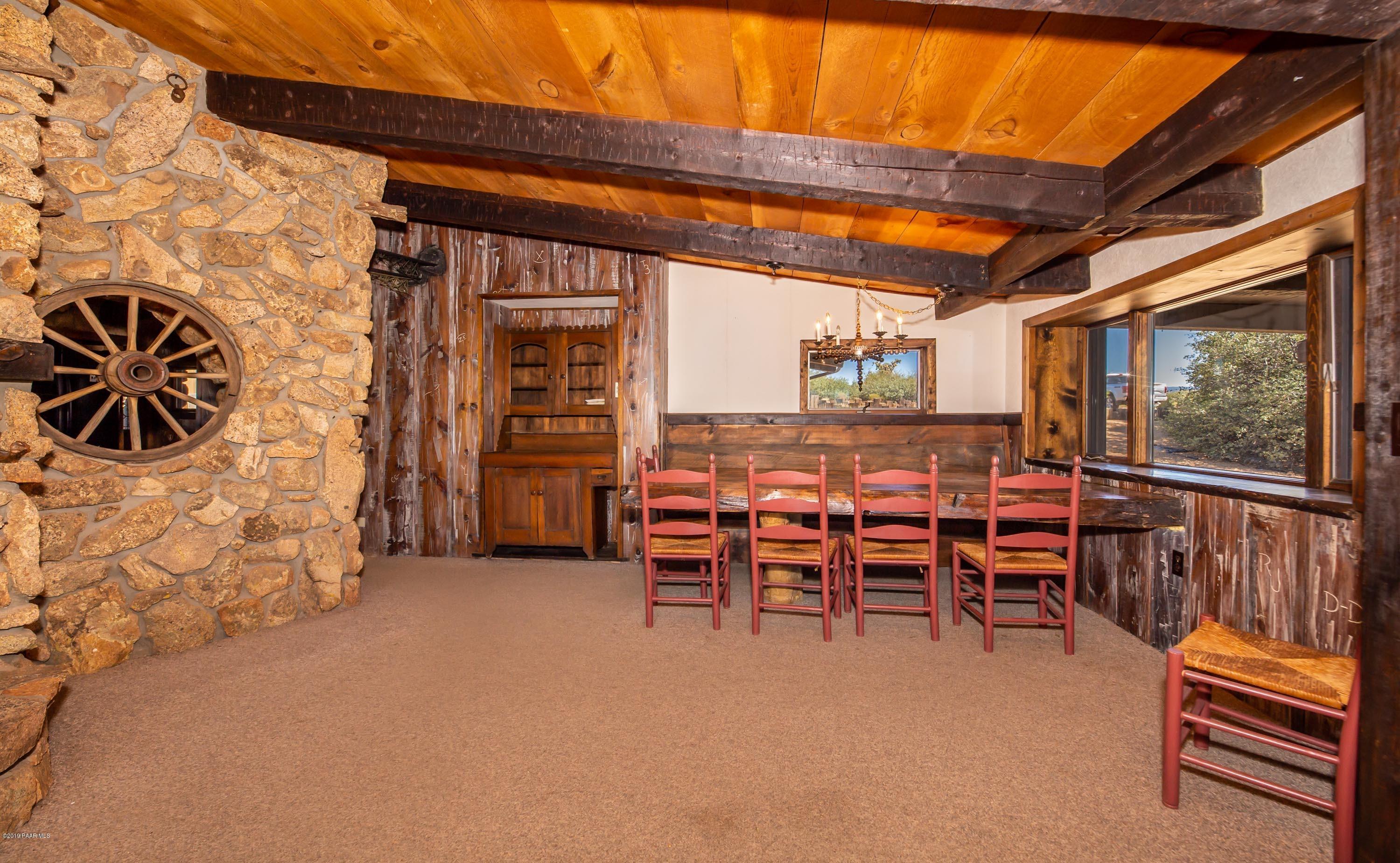 1950 South Orme Road Dewey, AZ 86327 - Photo 4 of 24 005_Dining Area