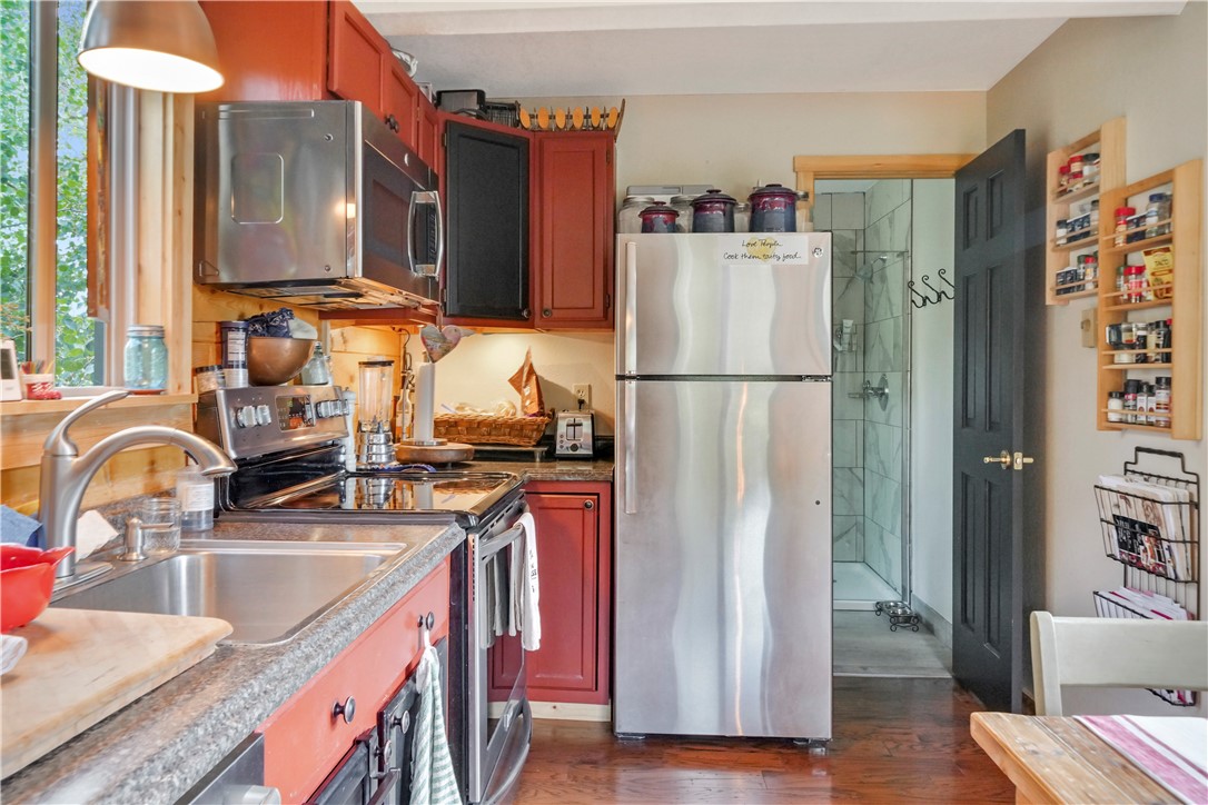 47 Crescent Road Silverthorne, CO 80498 - Photo 9 of 35 Gallery Image 9