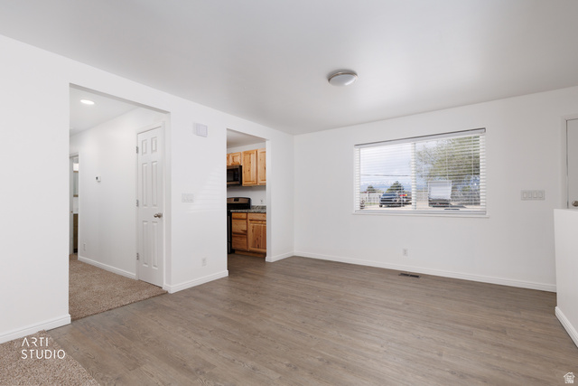 13006 South Redwood Road Riverton, UT 84065 - Photo 8 of 39
