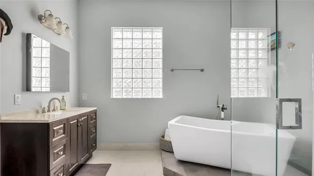 $770,000 | 5252 Northwest 51st Street, Coconut Creek, FL 33073